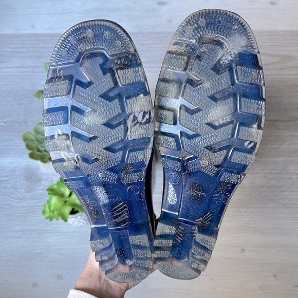 TOMS cabrilla rain moonlight blue raindrop print boots size 6 - Picture 13 of 13